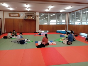 ベビーマッサージ(2)